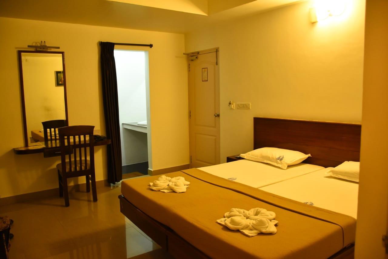 Hotel Palacial Pondi Puduččéri Exteriér fotografie