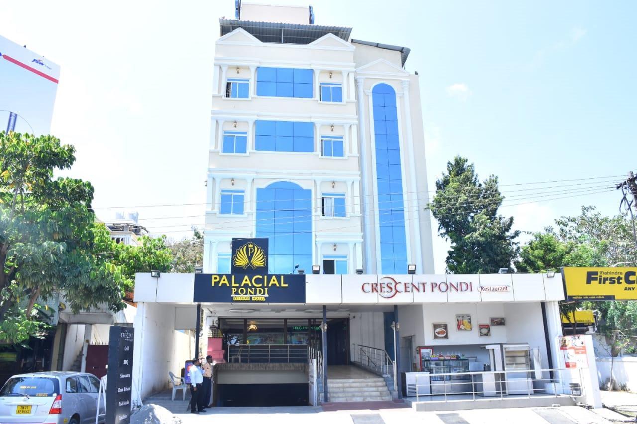 Hotel Palacial Pondi Puduččéri Exteriér fotografie