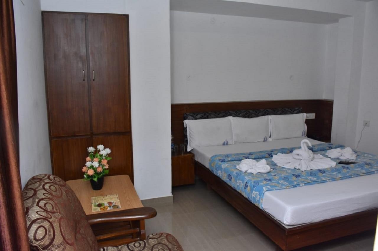Hotel Palacial Pondi Puduččéri Exteriér fotografie